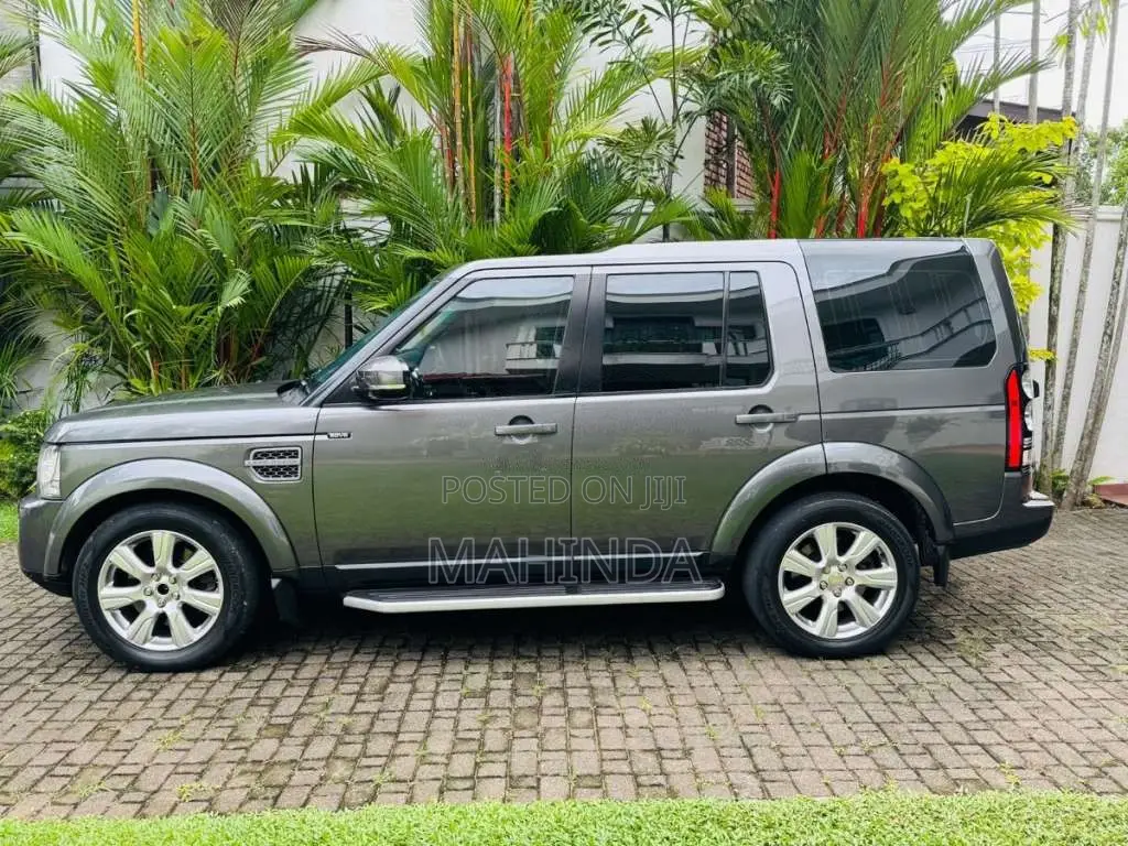 Land-Rover Discovery 4 2014 SUV (Used)