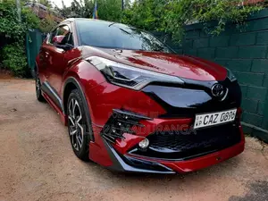 Toyota CHR 2017 SUV (Used)