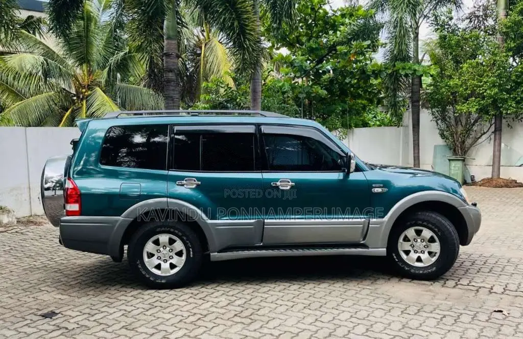 Mitsubishi Montero 2003 SUV (Used)