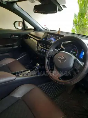 Toyota CHR 2017 SUV (Used)