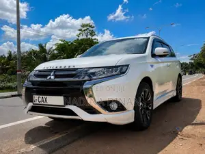 Mitsubishi Outlander 2015 SUV (Used)