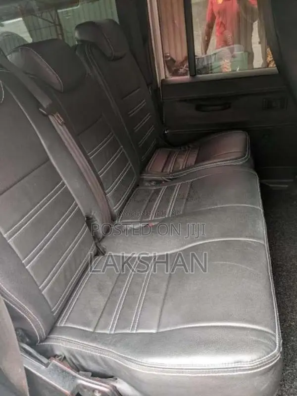Land-Rover Defender 2.2 Puma 2008 SUV (Used)
