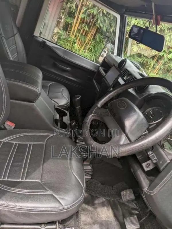 Land-Rover Defender 2.2 Puma 2008 SUV (Used)