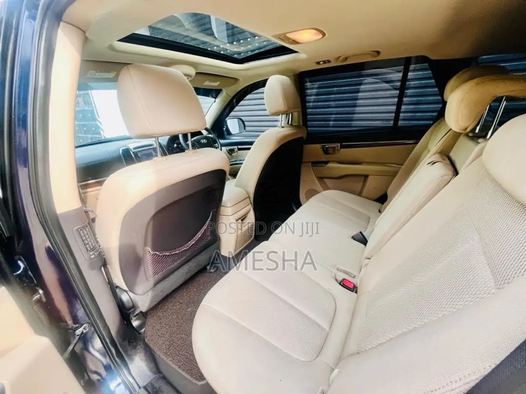 Hyundai Santa Fe 2012 SUV (Used)