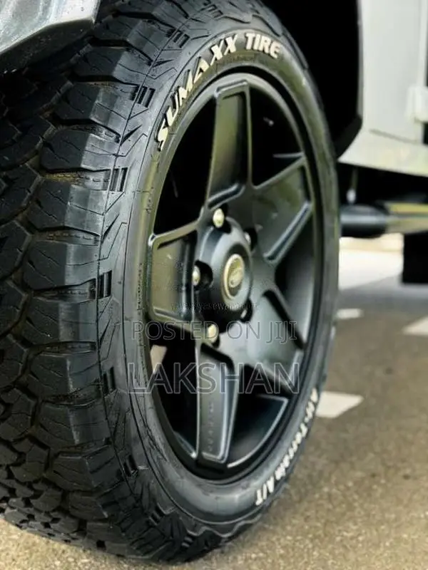 Land-Rover Defender 2.2 Puma 2008 SUV (Used)