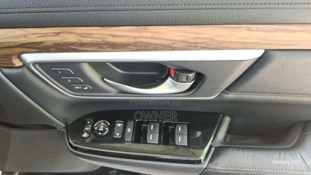 Honda CRV MASTERPIECE JAPAN 2018 SUV (Used)