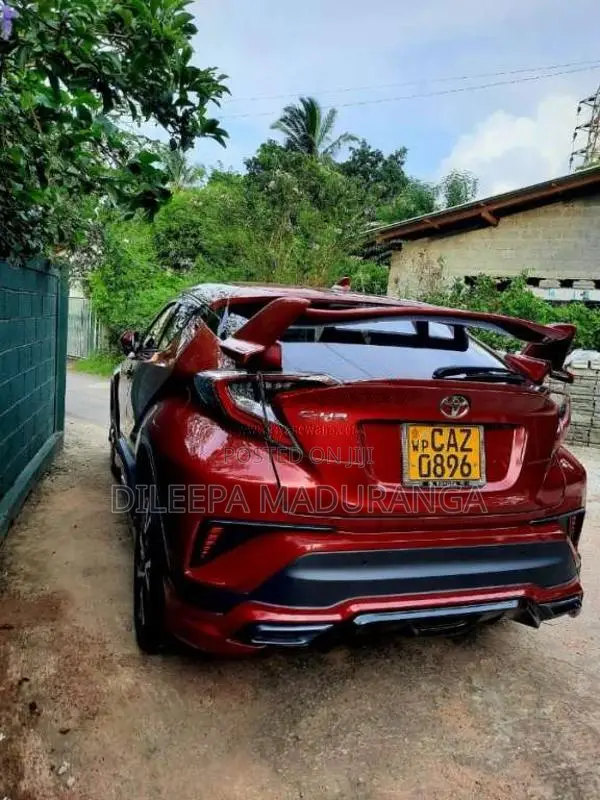Toyota CHR 2017 SUV (Used)