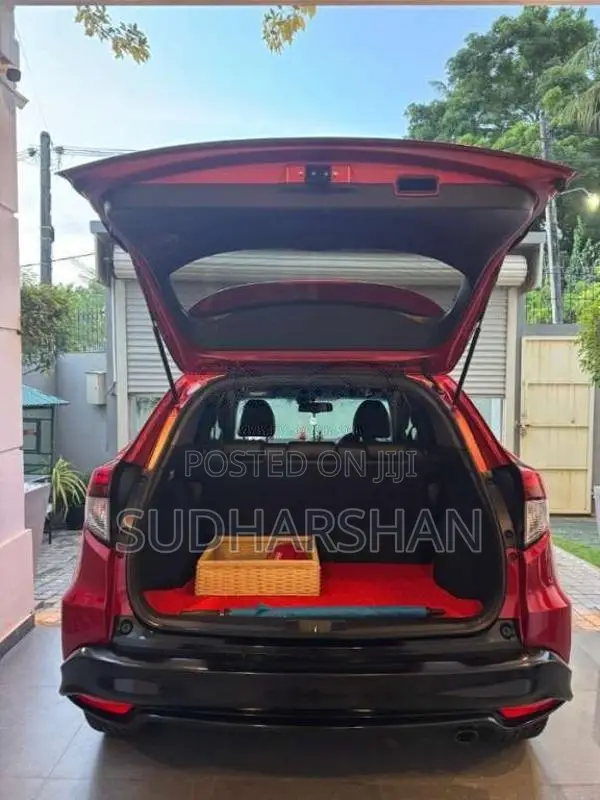 Honda Vezel 2017 SUV (Used)