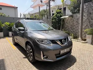 Nissan X-Trail 2016 SUV (Used)