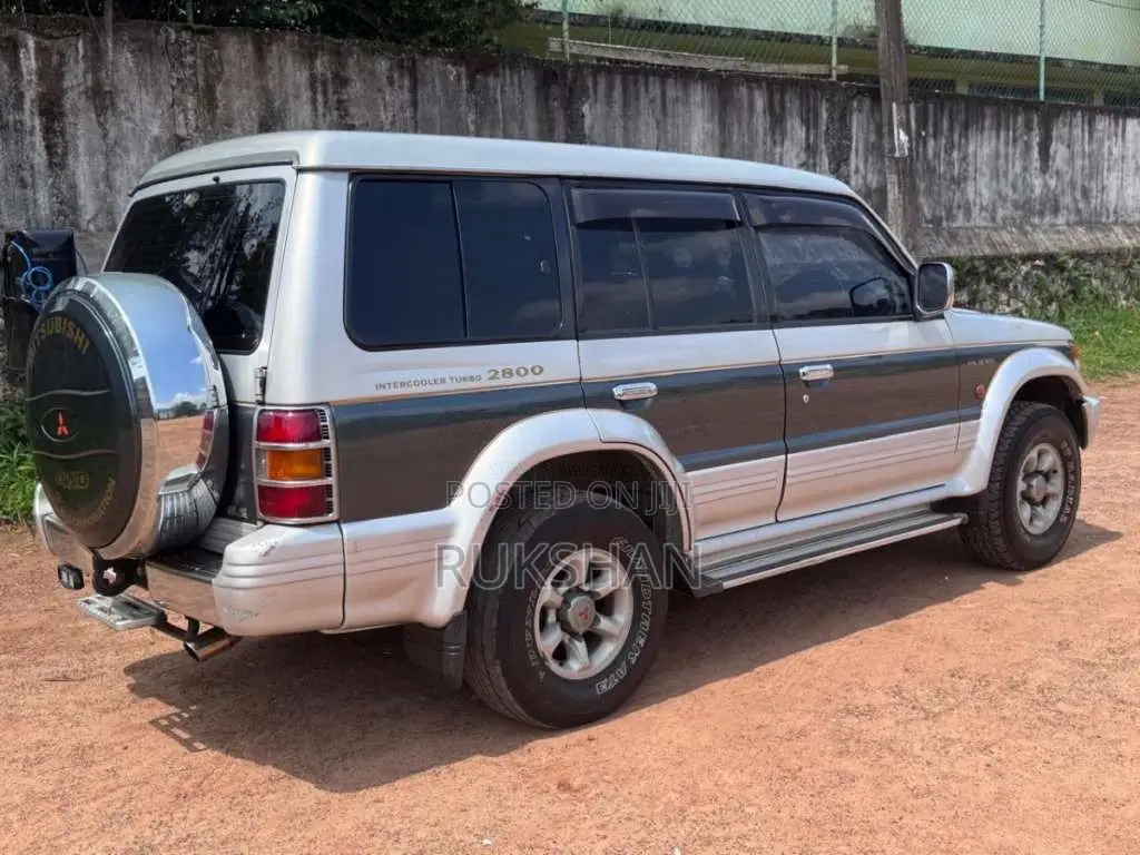 Mitsubishi Pajero Intercooler 2800 CC Turbo 4M40 1995 SUV (Used)