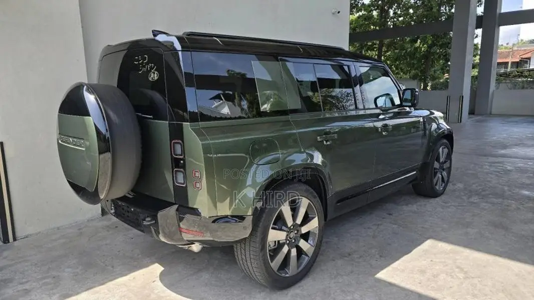 Land-Rover Defender P300e X Dynamic HSE 2026 SUV Brand New