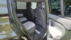 Land-Rover Defender P300e X Dynamic HSE 2026 SUV Brand New