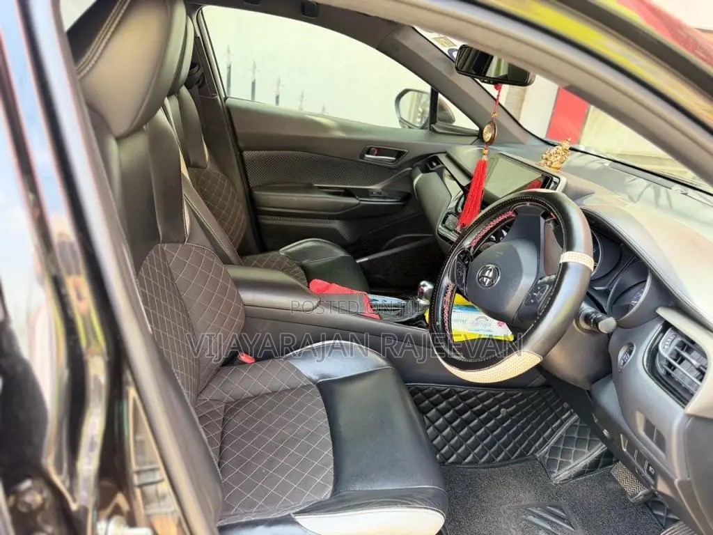 Toyota CHR NGX 10 2020 SUV (Used)