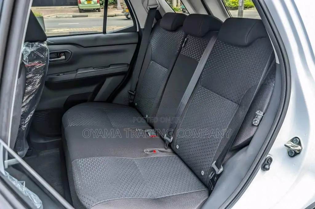 Toyota Raize Z Hybrid Bodykit BSM 2026 SUV Unregistered (Recondition)