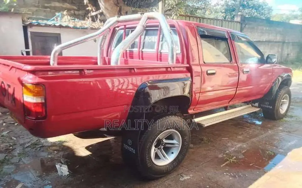 Toyota Land Cruiser 1991 SUV (Used)