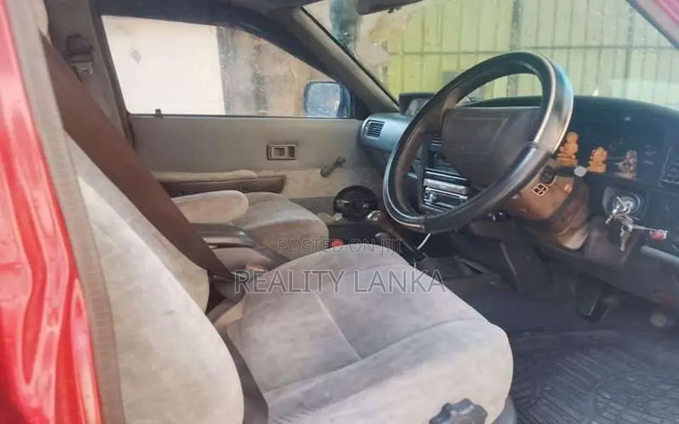Toyota Land Cruiser 1991 SUV (Used)