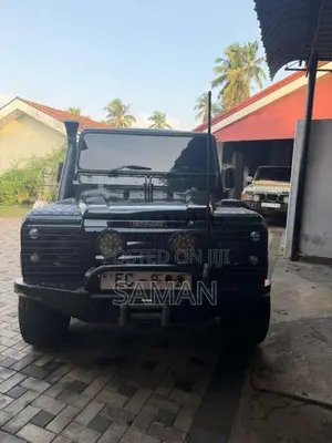 Land-Rover Defender 1995 SUV (Used)