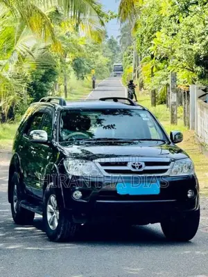 Toyota Fortuner 2007 SUV (Used)