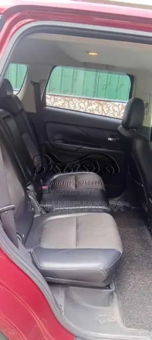 Mitsubishi Outlander 2014 SUV (Used)