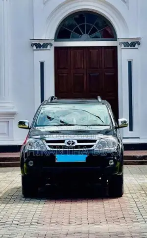 Toyota Fortuner 2007 SUV (Used)