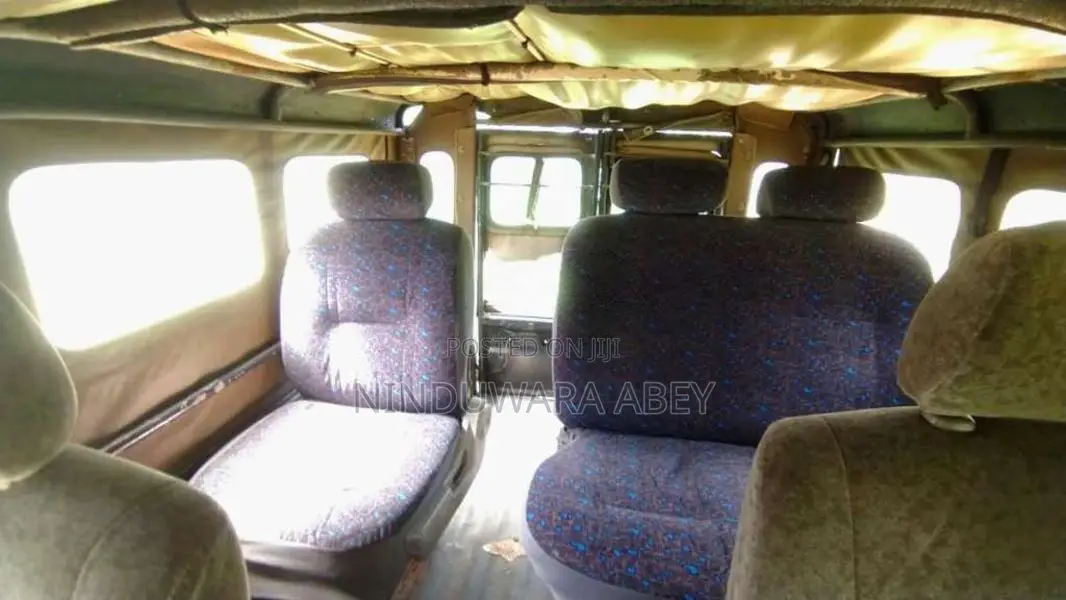 Mitsubishi J32 4DR5 1968 SUV (Used)