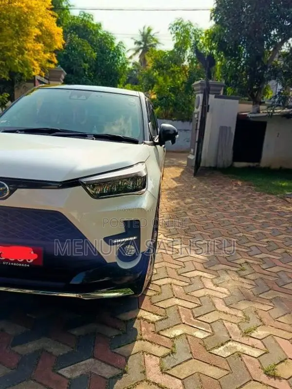 Toyota Raize 2025 SUV (Used)