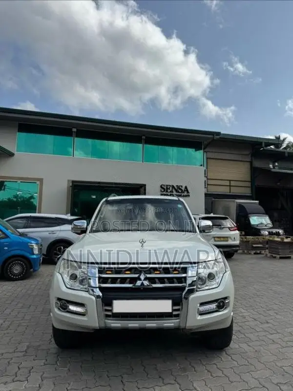 Mitsubishi Montero 2017 SUV (Used)