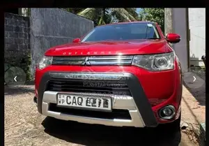Mitsubishi Outlander PHEV 2015 SUV (Used)