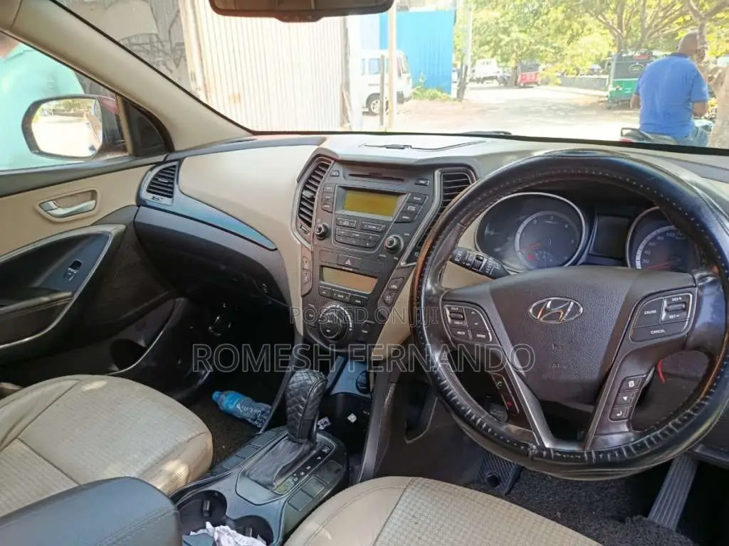 Hyundai Santa Fe 2014 SUV (Used)