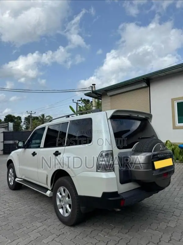 Mitsubishi Montero 2017 SUV (Used)