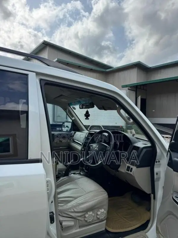 Mitsubishi Montero 2017 SUV (Used)
