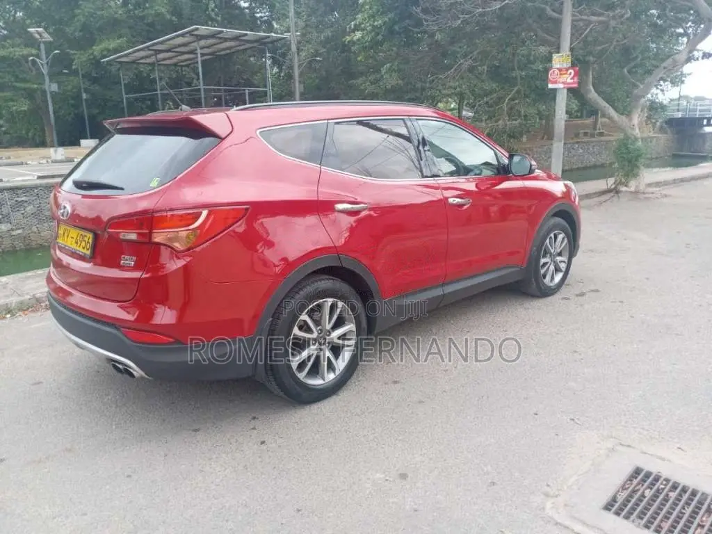 Hyundai Santa Fe 2014 SUV (Used)