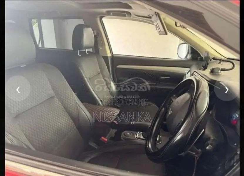 Mitsubishi Outlander PHEV 2015 SUV (Used)