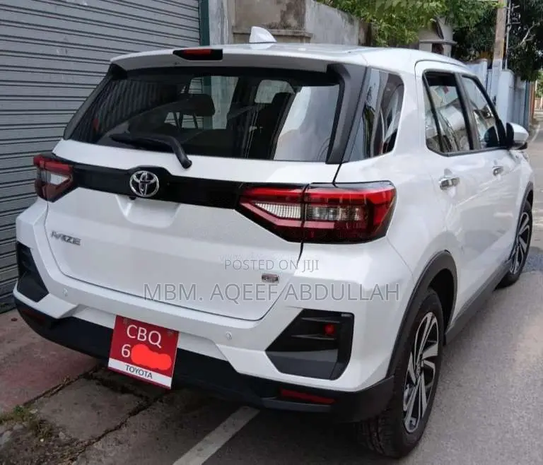 Toyota Raize Turbo 2025 SUV (Used)