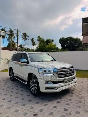 Toyota Land Cruiser Sahara V8 2016 SUV (Used)