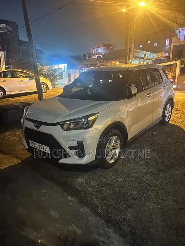 Toyota Raize 2023 SUV (Used)