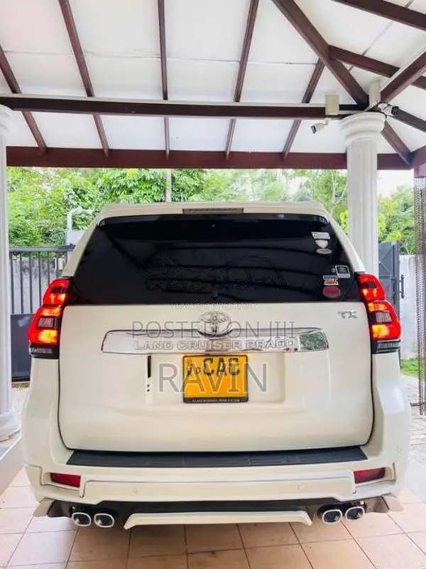 Toyota Land Cruiser Prado 150 2012 SUV (Used)