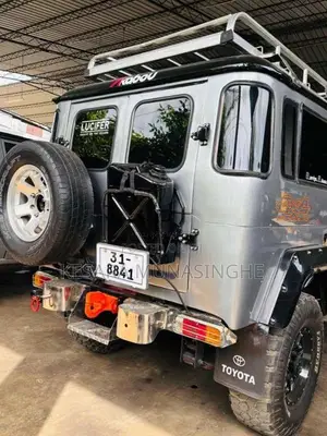 Toyota Land Cruiser 1982 SUV (Used)