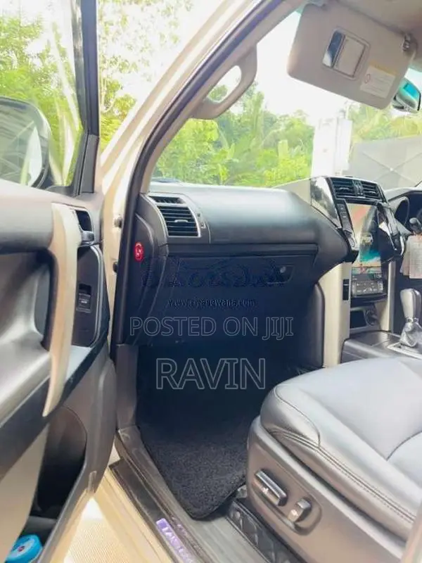 Toyota Land Cruiser Prado 150 2012 SUV (Used)