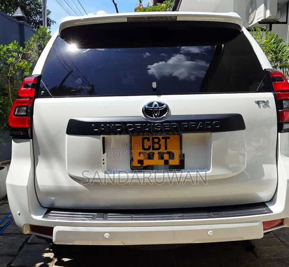Toyota Prado 2023 SUV (Used)