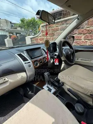 Mitsubishi Montero Sport 2011 SUV (Used)