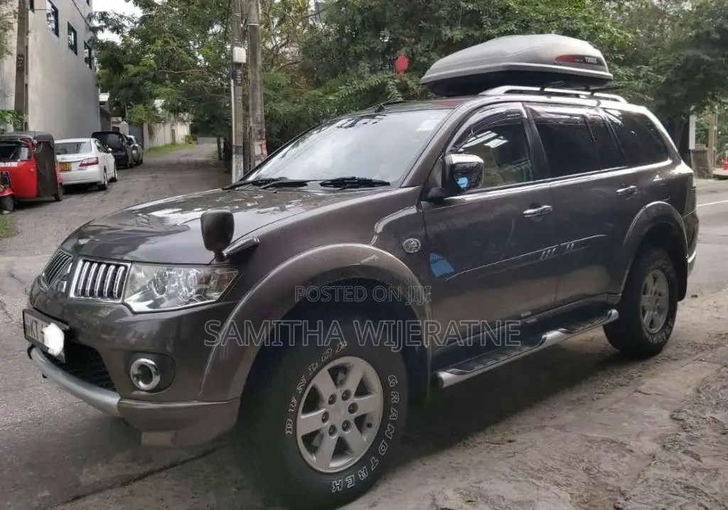 Mitsubishi Montero Sport 2011 SUV (Used)