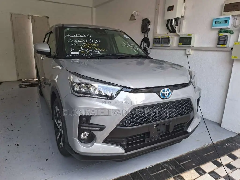 Toyota Raize Hybrid 2025 SUV Unregistered (Recondition)