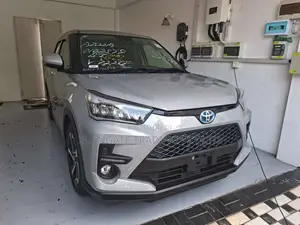 Toyota Raize Hybrid 2025 SUV Unregistered (Recondition)