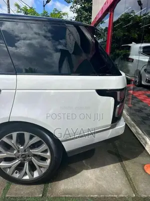 Range-Rover P400 2018 SUV (Used)