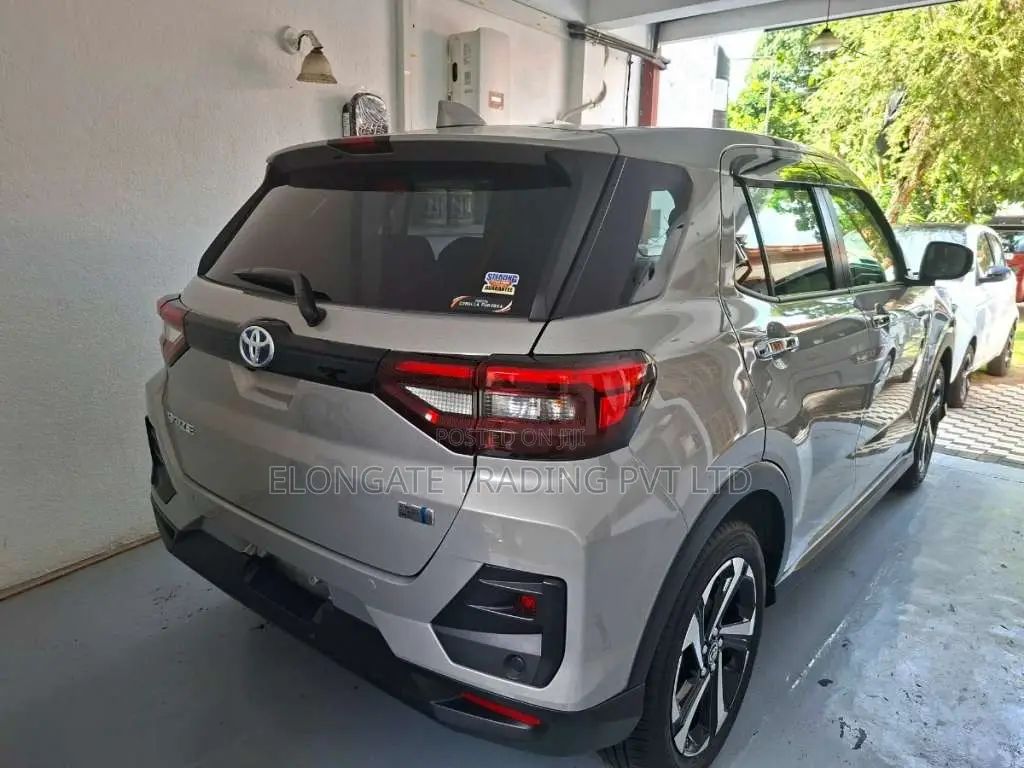 Toyota Raize Hybrid 2025 SUV Unregistered (Recondition)