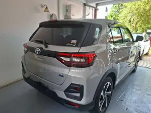 Toyota Raize Hybrid 2025 SUV Unregistered (Recondition)