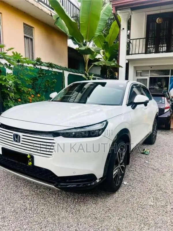 Honda Vezel 2025 SUV (Used)