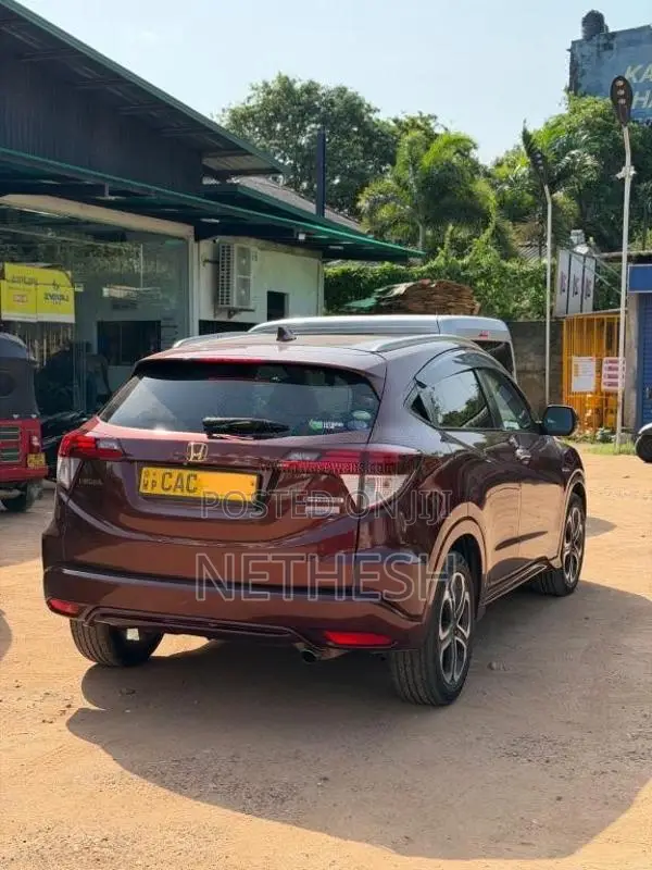 Honda Vezel 2014 SUV (Used)