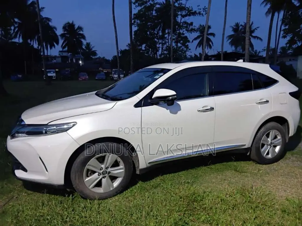 Toyota Harrier 2017 SUV (Used)